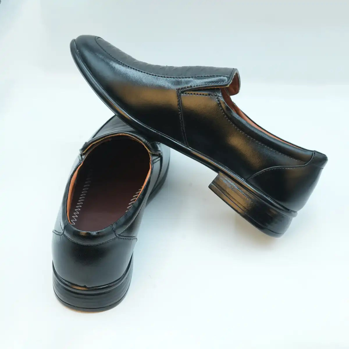 Trendy Slip-On Loafers Crafted for Men GS46