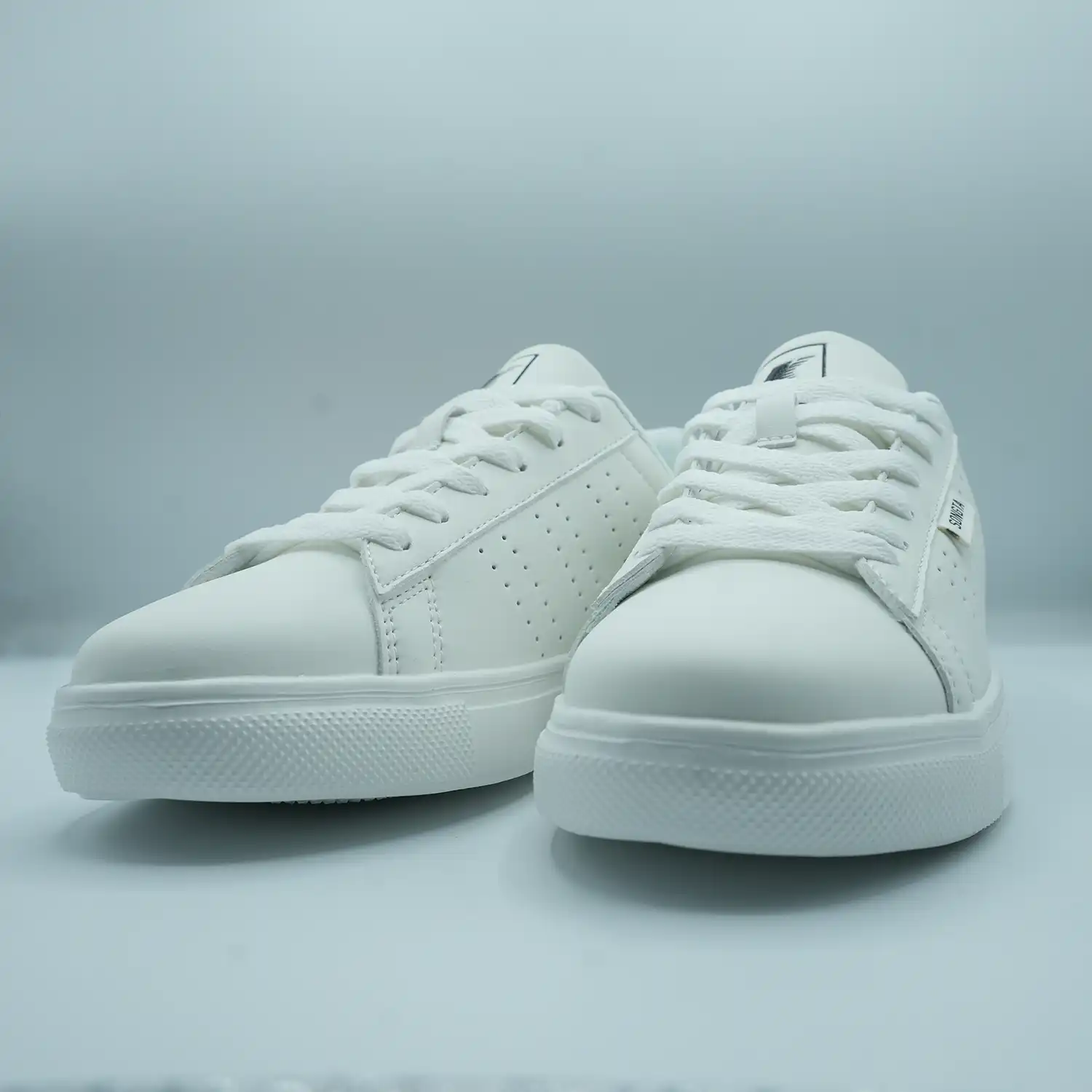 Unisex Low-Top Sneakers – Classic White with Red & Black Detail