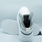 Trendy White Sneakers for Men – Sporty Street Style with Graphic Side Design