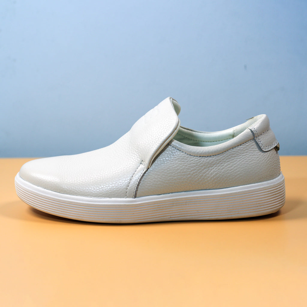 Men's Slip‑On Leather Sneakers [GS103]