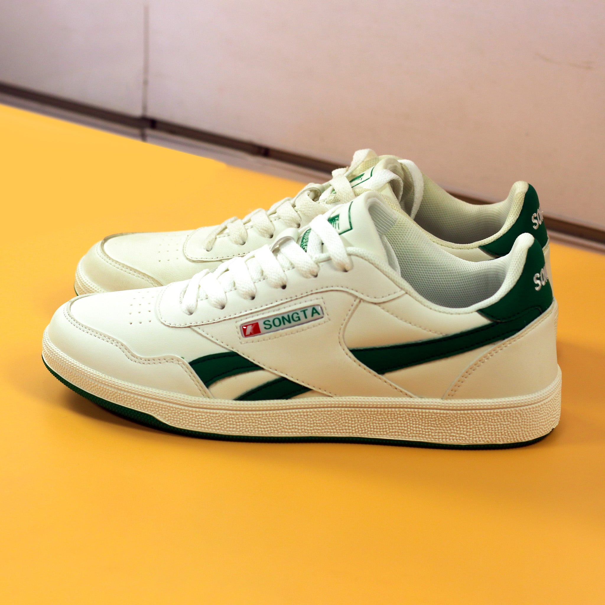 Men’s Retro Casual Sneakers [GS100]