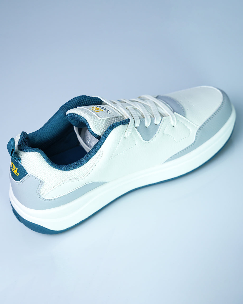 TBL GS175 men’s retro sport-casual sneakers with PU leather upper and rubber outsole