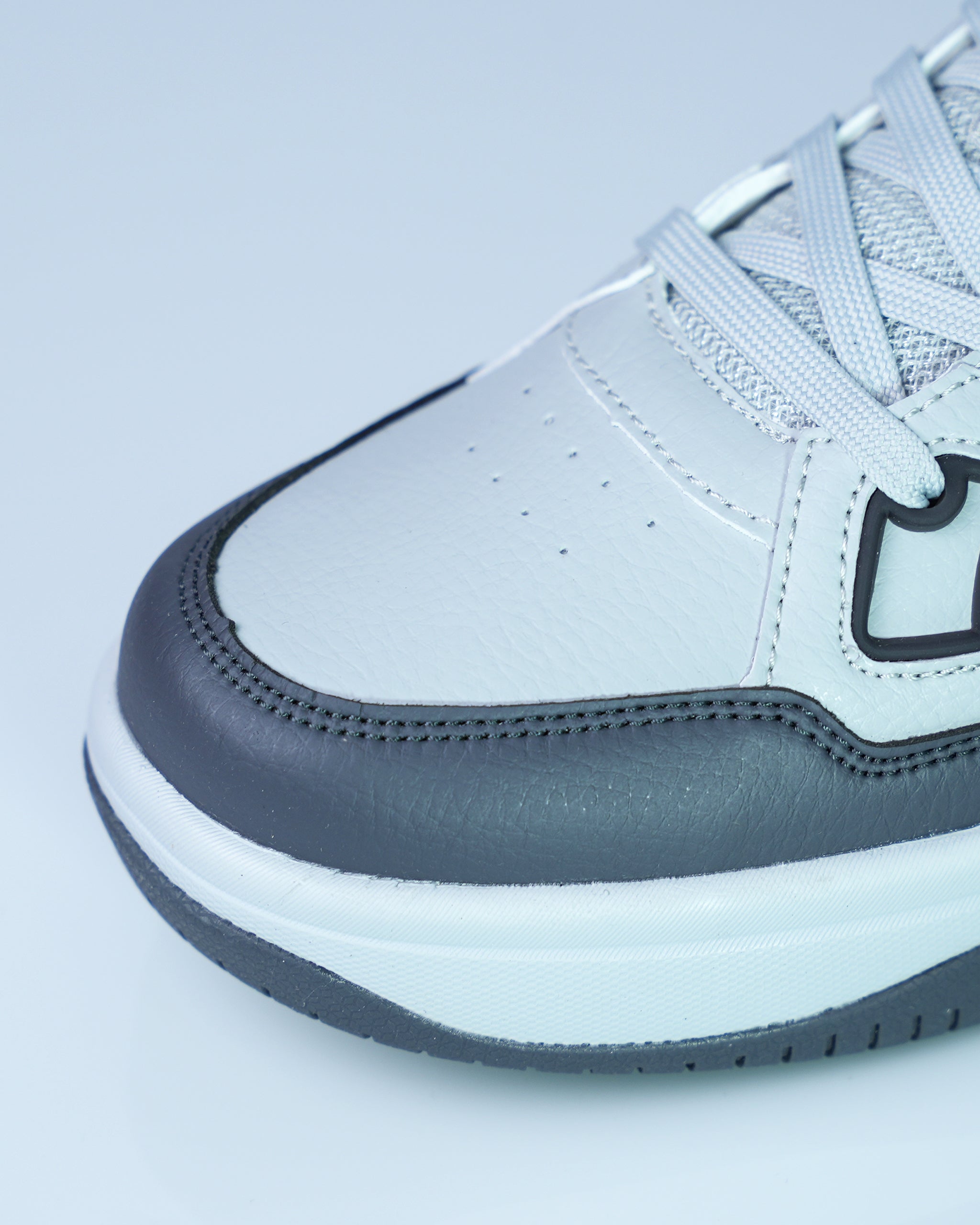 TBL GS175 men’s retro sport-casual sneakers with PU leather upper and rubber outsole