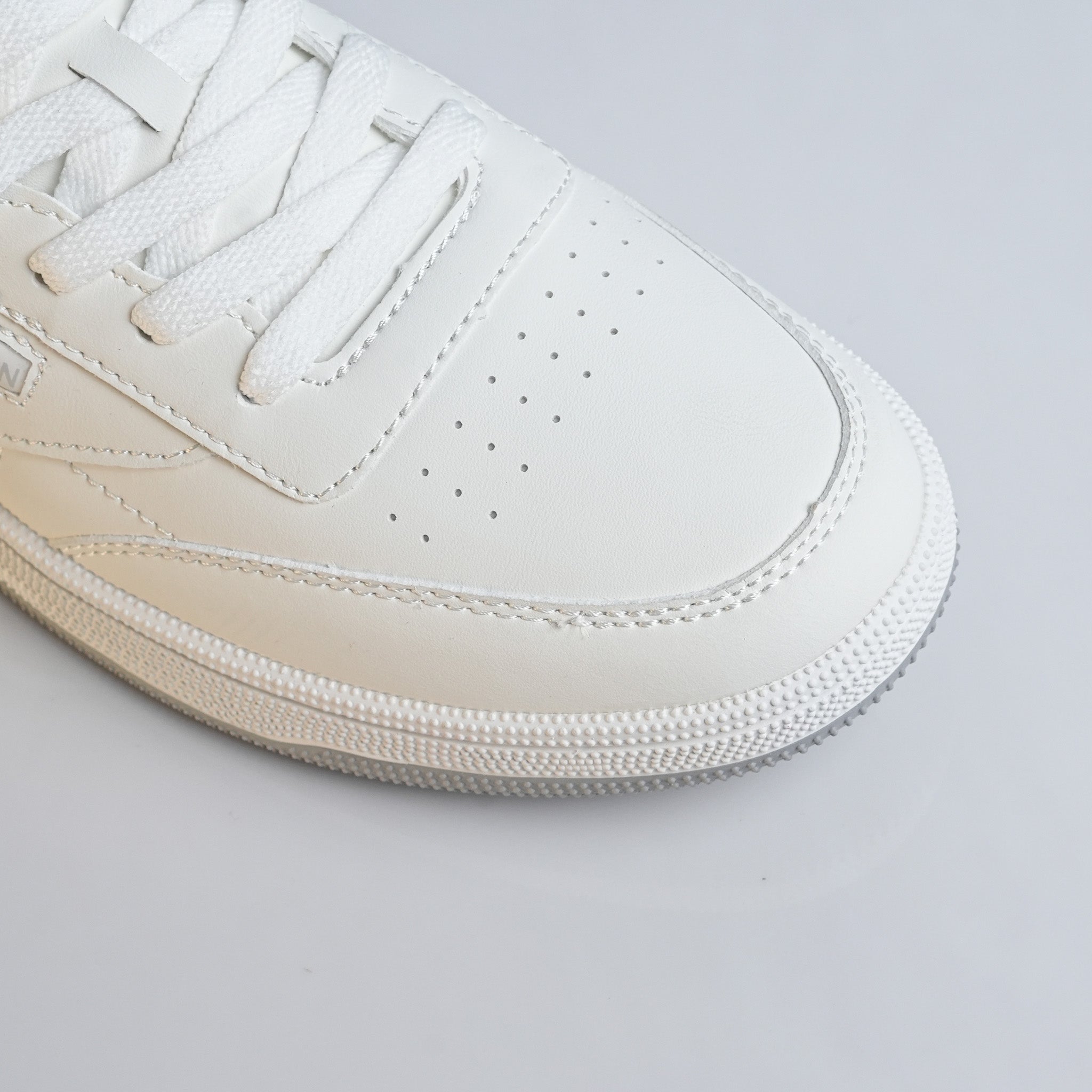 TBL Classic White Sneakers for Men [GS137]