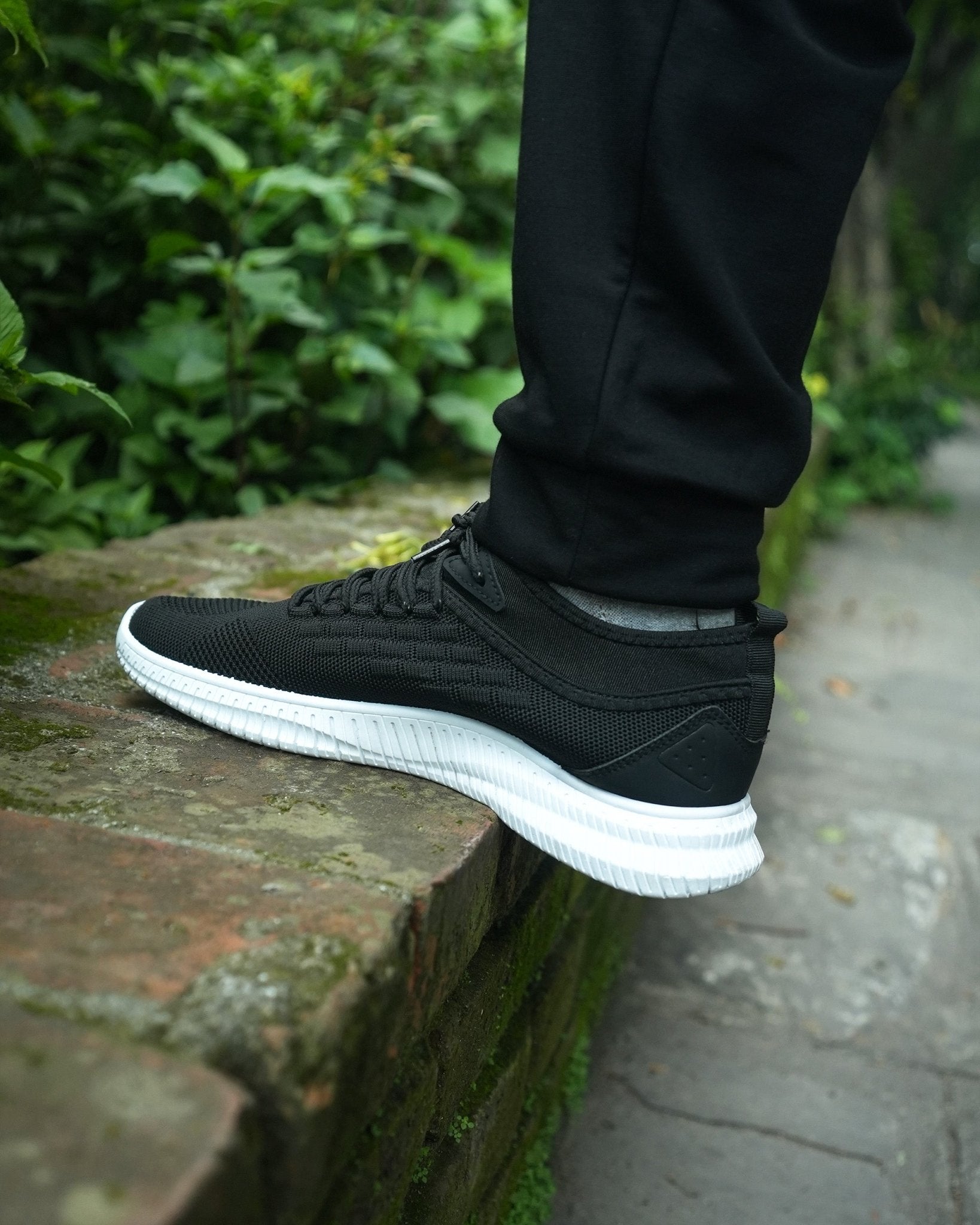 Goldstar Black Flyknit Casual Running Shoes For Men GS160 - Jutapasal