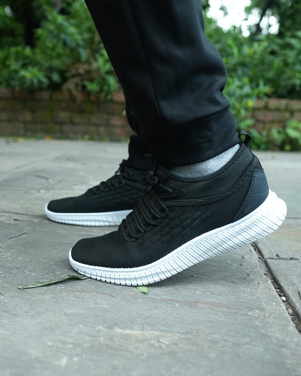 Goldstar Black Flyknit Casual Running Shoes For Men GS160 - alternate view
