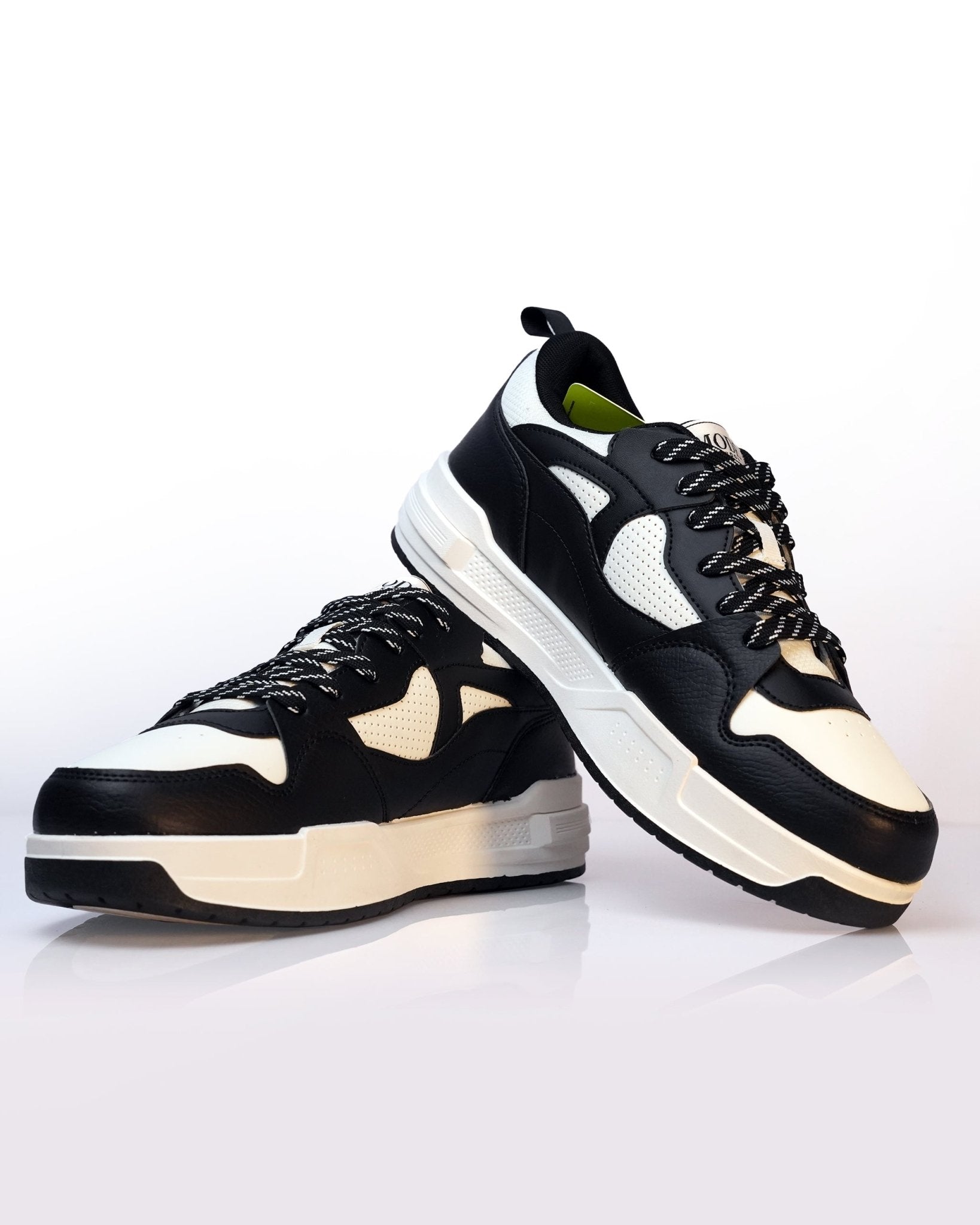 Goldstar Black Off-White Chunky Casual Sneakers For Men GS161 - Jutapasal