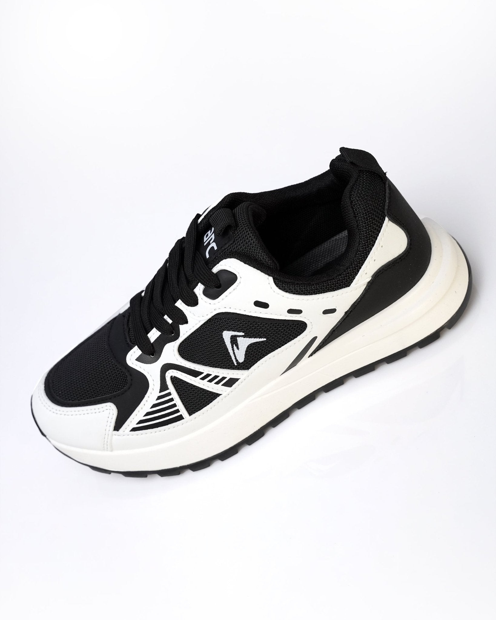 Goldstar White Black Casual Sneakers For Men GS164 - Jutapasal