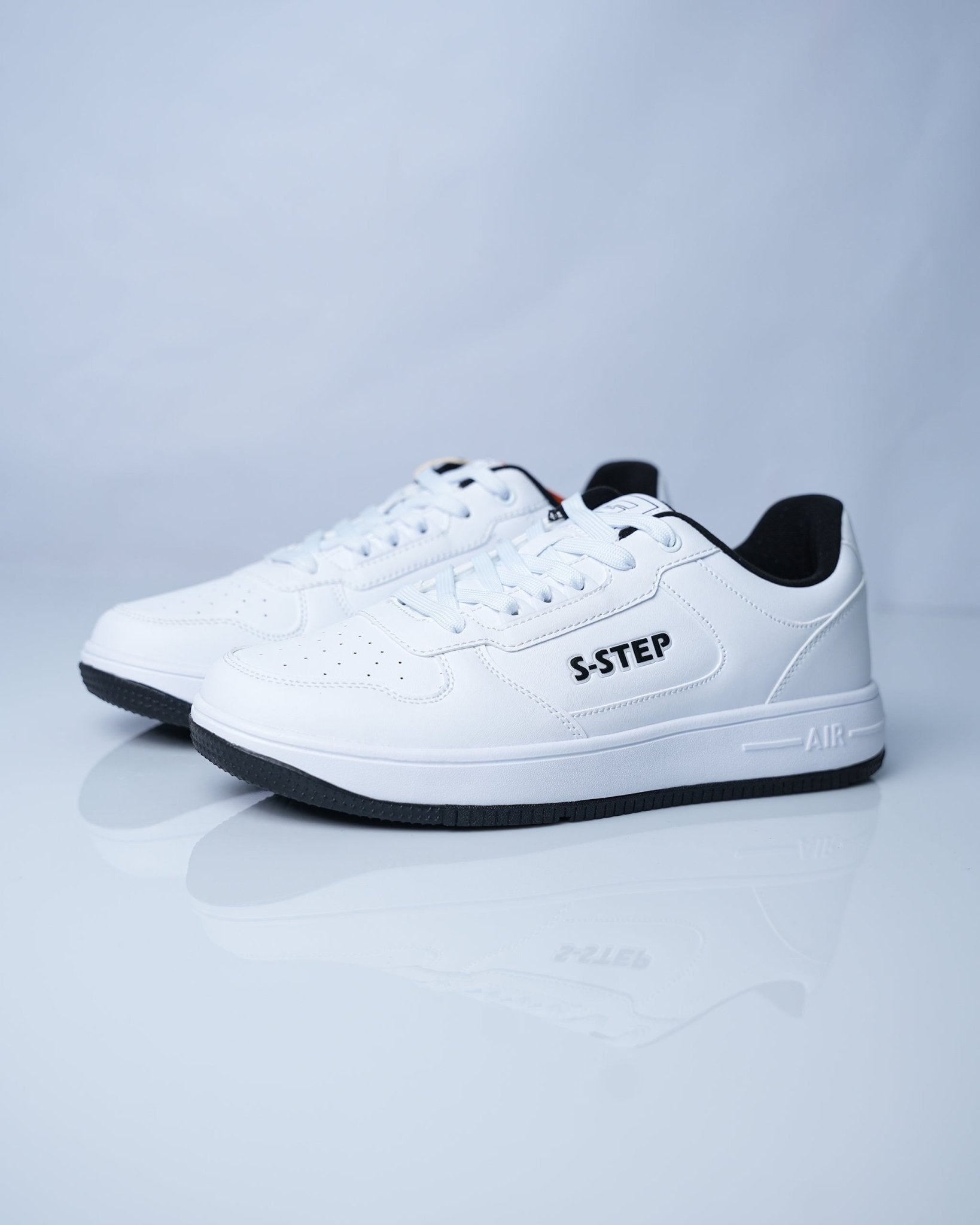 S-STEP Classic Low-Top Casual Sneakers GS174 - Jutapasal
